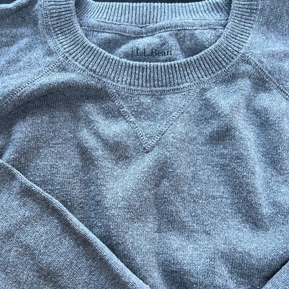 L.L. Bean Cashmere Cotton Blend Crewneck Grey Gray Sweater - Picture 4 of 5